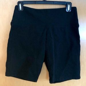 Perfect condition, only worn once! Marked as a medium, fits true to size.